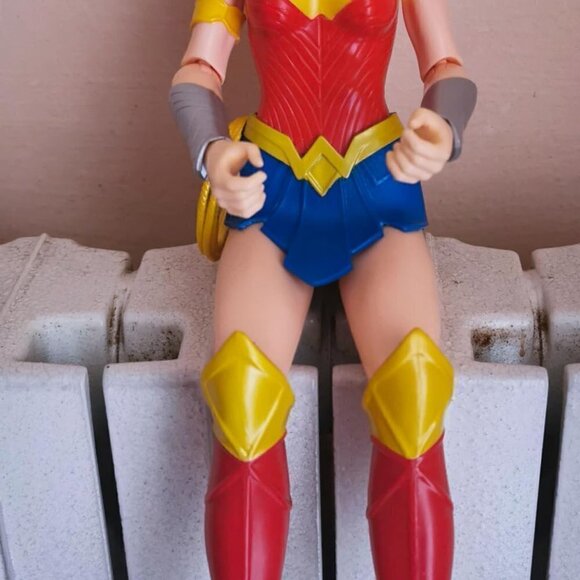 DC Comics 12-Inch Wonder Woman Action Figure, Kids Toys for Boys and Girls - Picture 5 of 8